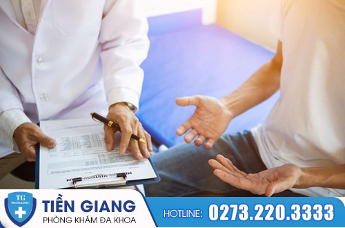 Nam giới cần thăm khám chuyên khoa để tránh biến chứng nguy hiểm.